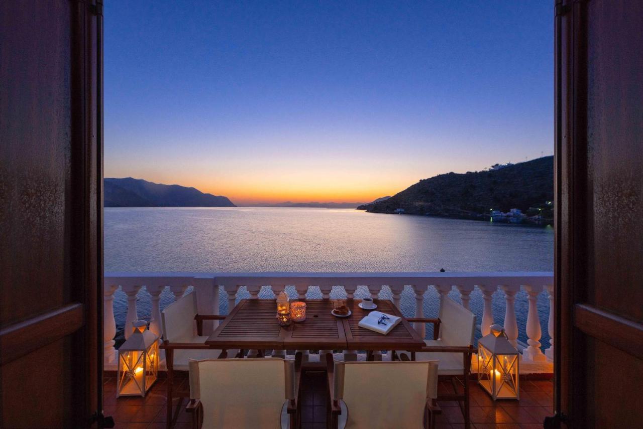 Maravelia Mare Guest House Sými Luaran gambar