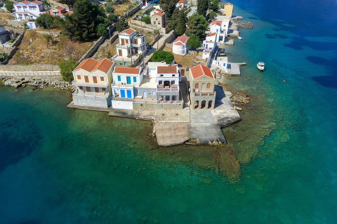 Maravelia Mare Guest House Sými Luaran gambar
